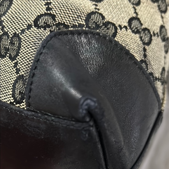 GUCCI Black and Brown Signature Tote - Picture 7 of 16